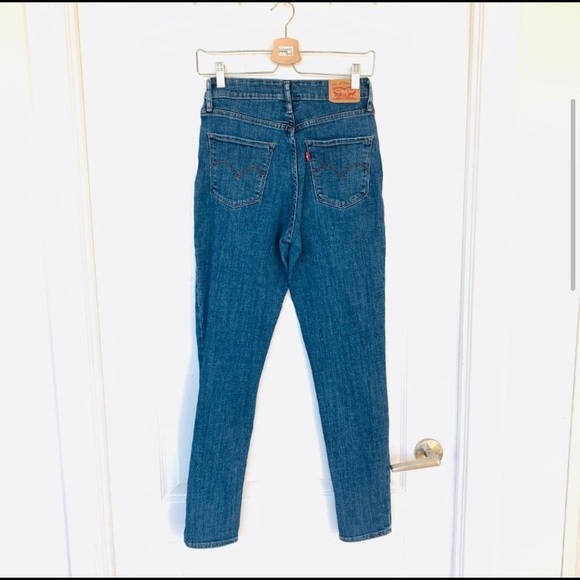 🌟✨Levi’s 721 high rise skinny Size 28.. SUPER CUTE!!! - Picture 4 of 4